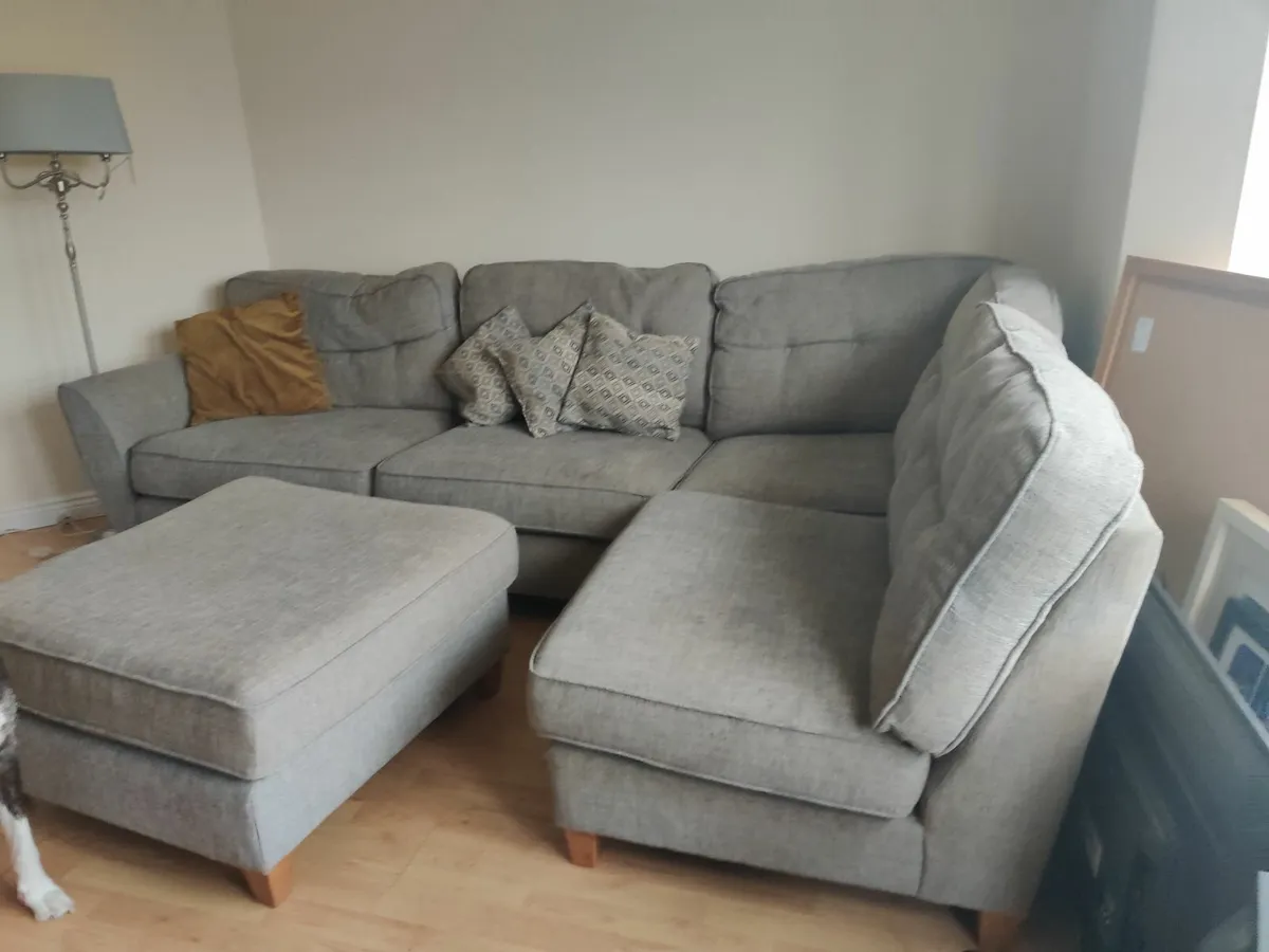 L shaped sofa - Image 3