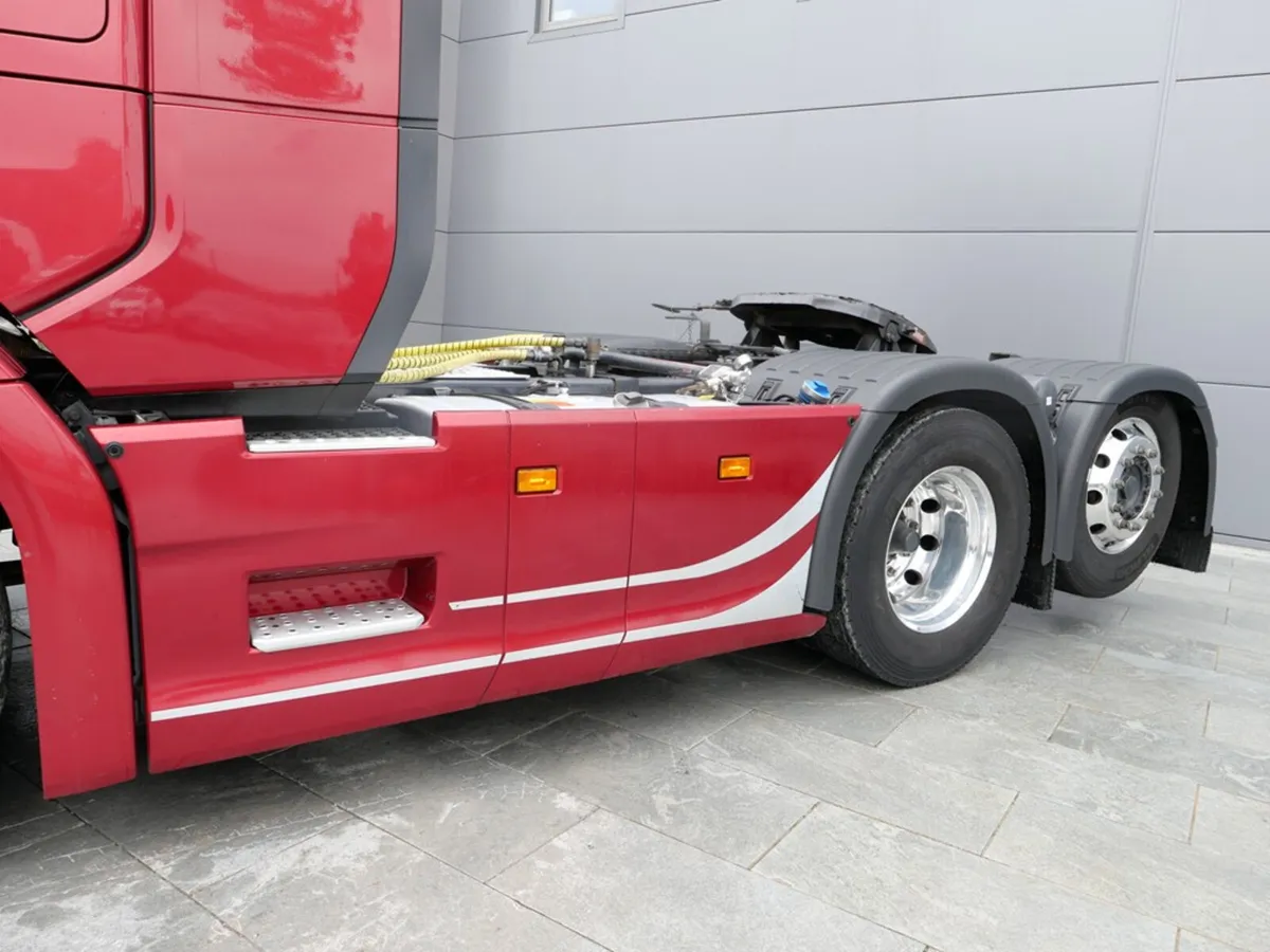 Scania 500S N/G Highline 6x2 Tag Axle Auto Gearbox - Image 4