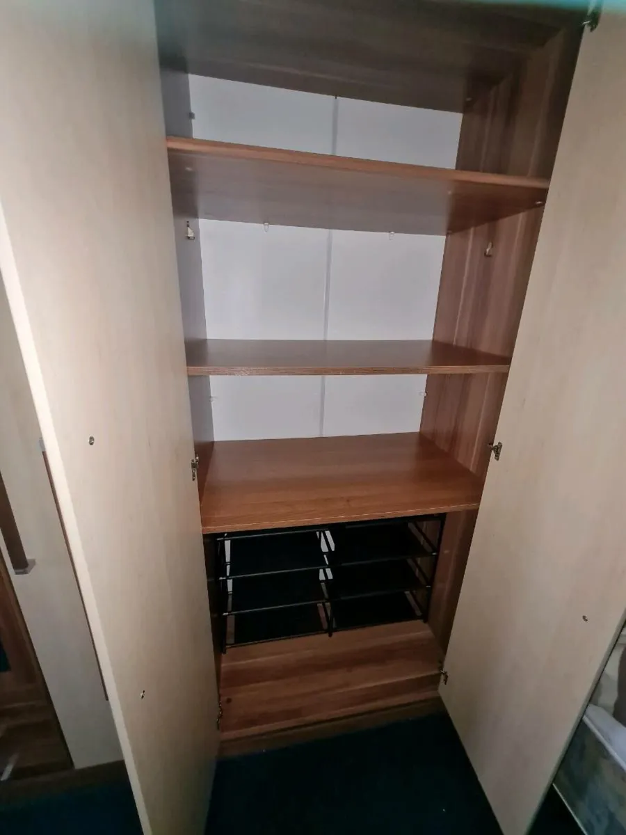 Wardrobe 214cm x 308cm x 60cm - Image 2