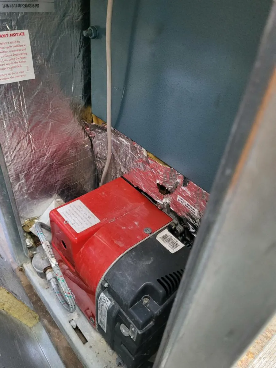 Grant vortex 35kw condensing oil boiler - Image 4