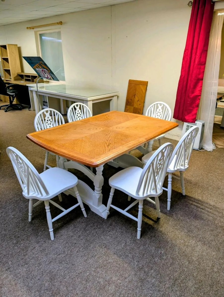 Extendable Dining Table & 6 Chairs - Image 1