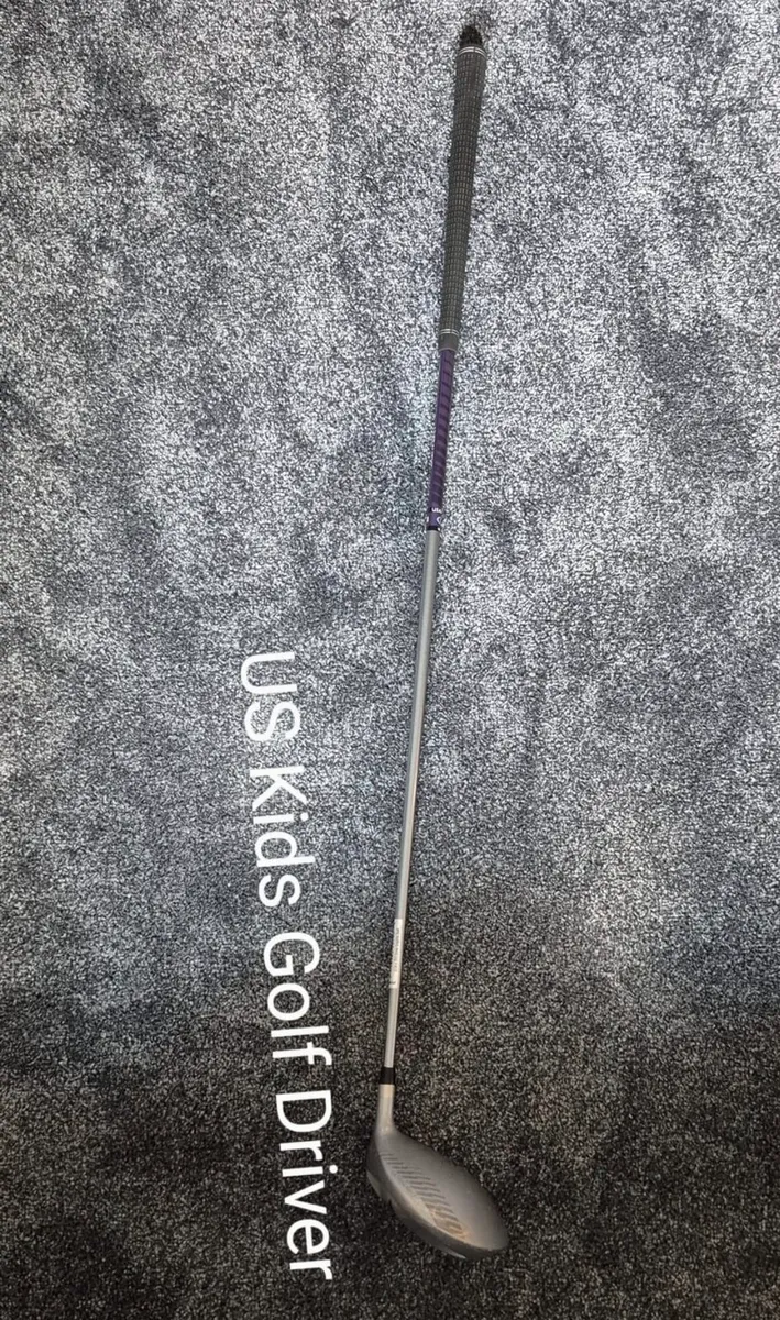 Kids Golf Clubs and Golf Bag - Image 3