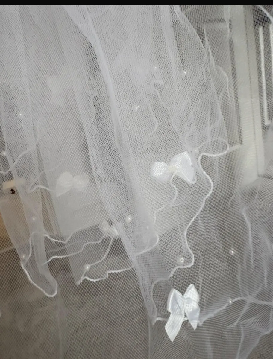 Communion dress, bolero, veil and headpiece - Image 4
