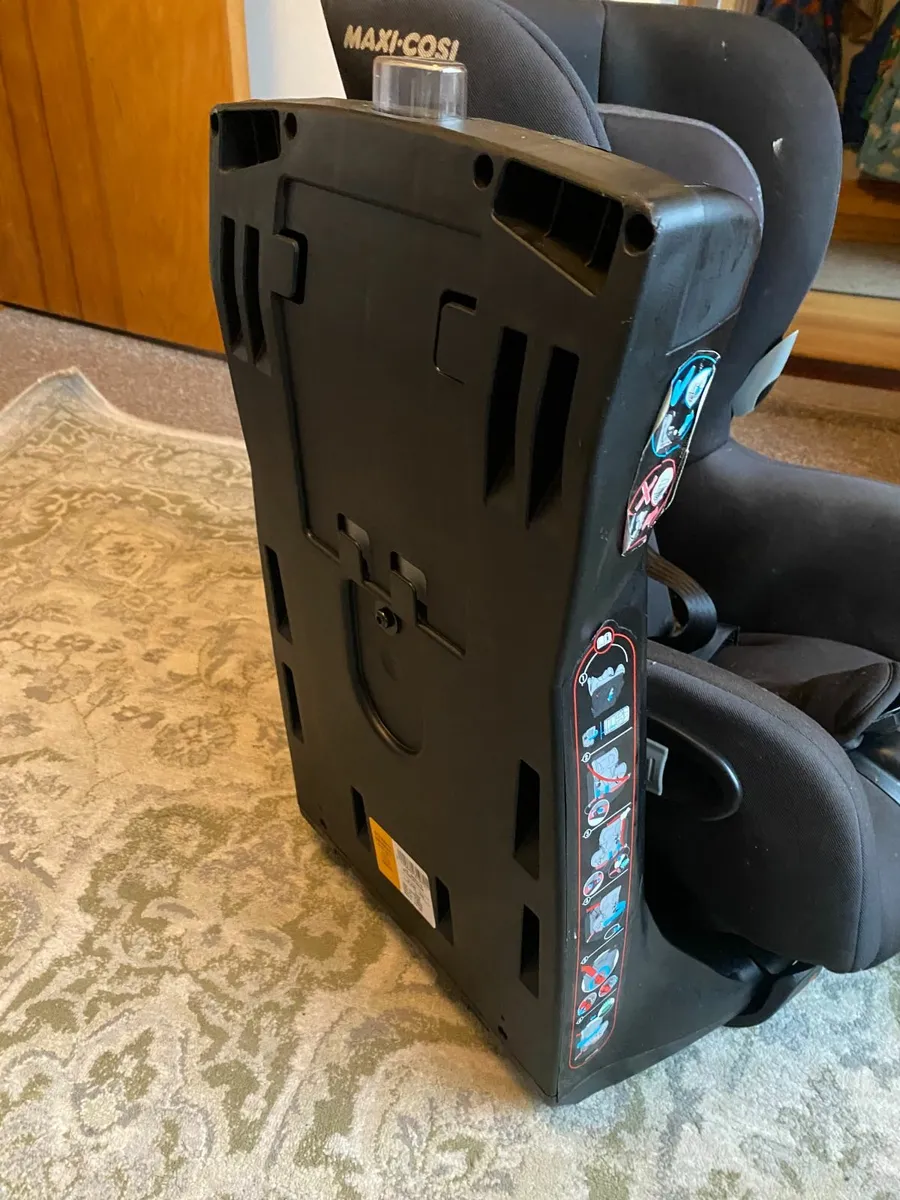 Maxi Cosi car seat - Image 3