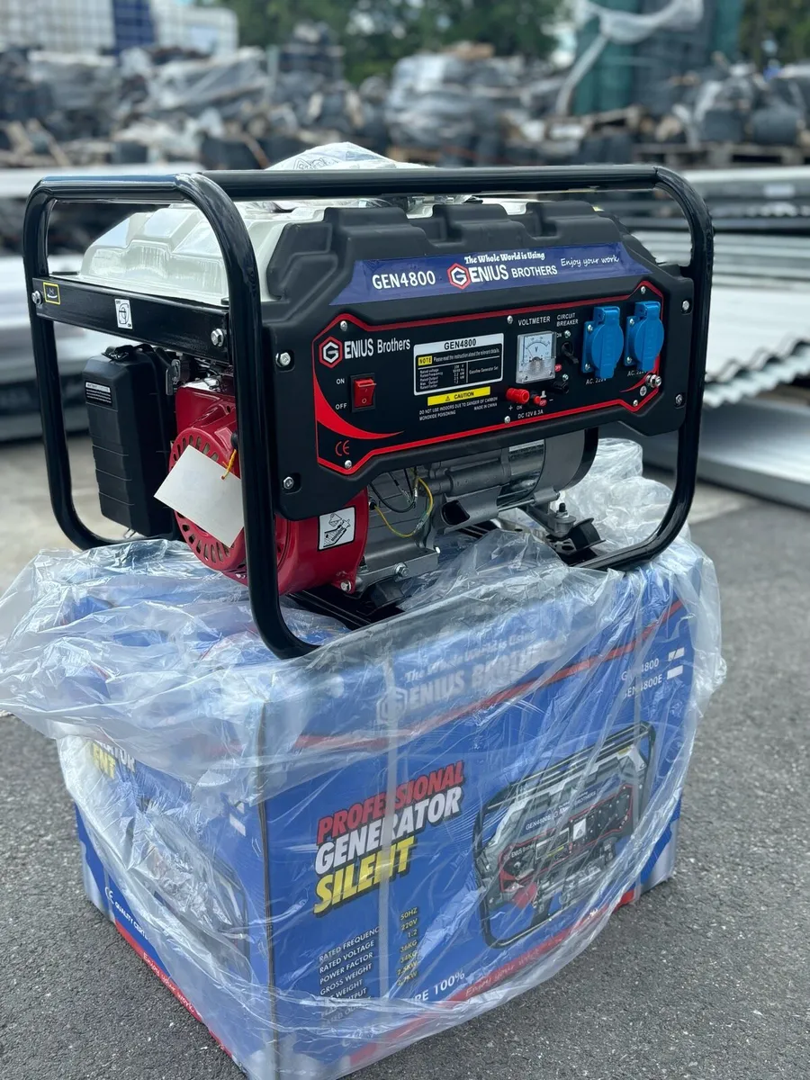 GENIUS SILENT key start GENERATOR €399 delivered - Image 1