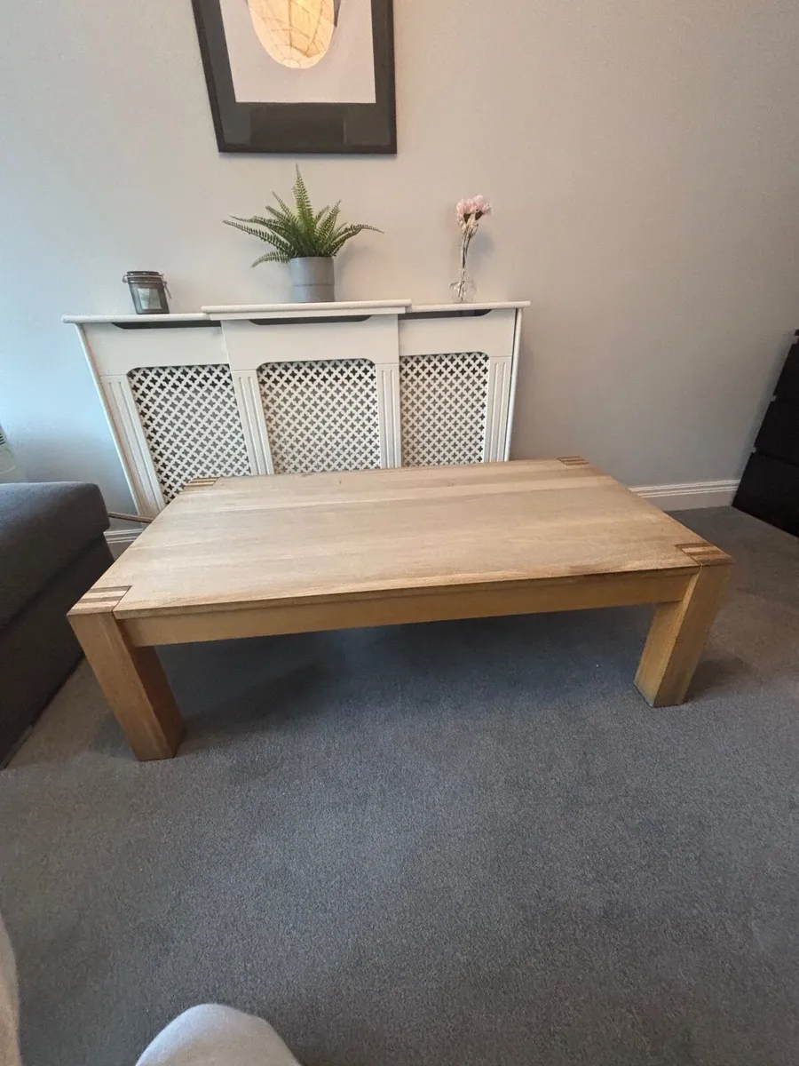 Beautiful Coffee table - Image 3