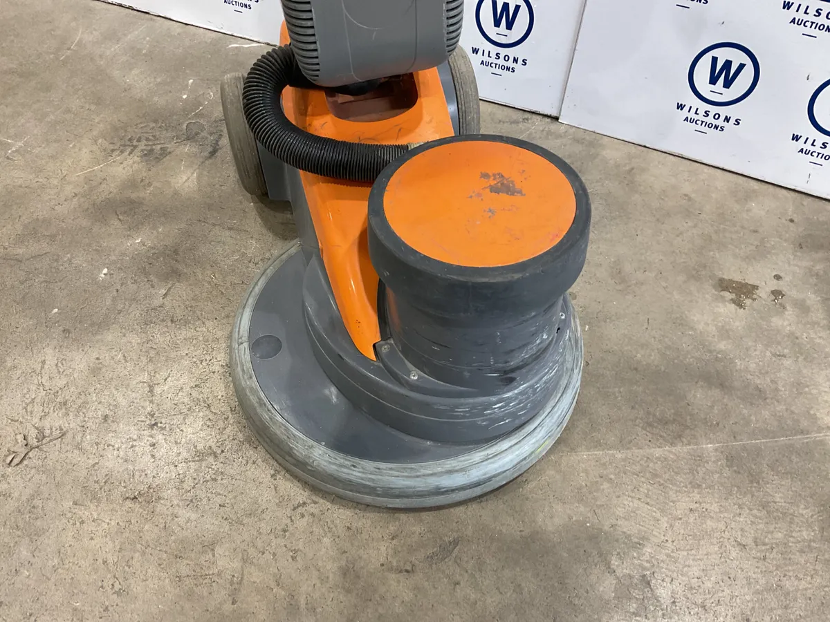 Taski Ergodisc 400 220v Floor Buffer For Auction - Image 3