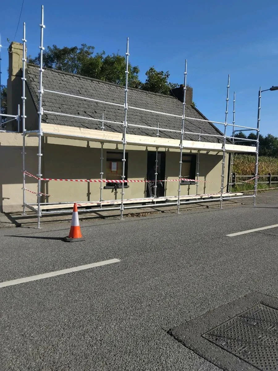 Scaffold hire - Image 1