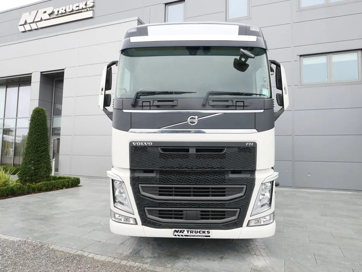 Volvo FH13 460 Globetrotter 6x2 Midlift Ishift - Image 2