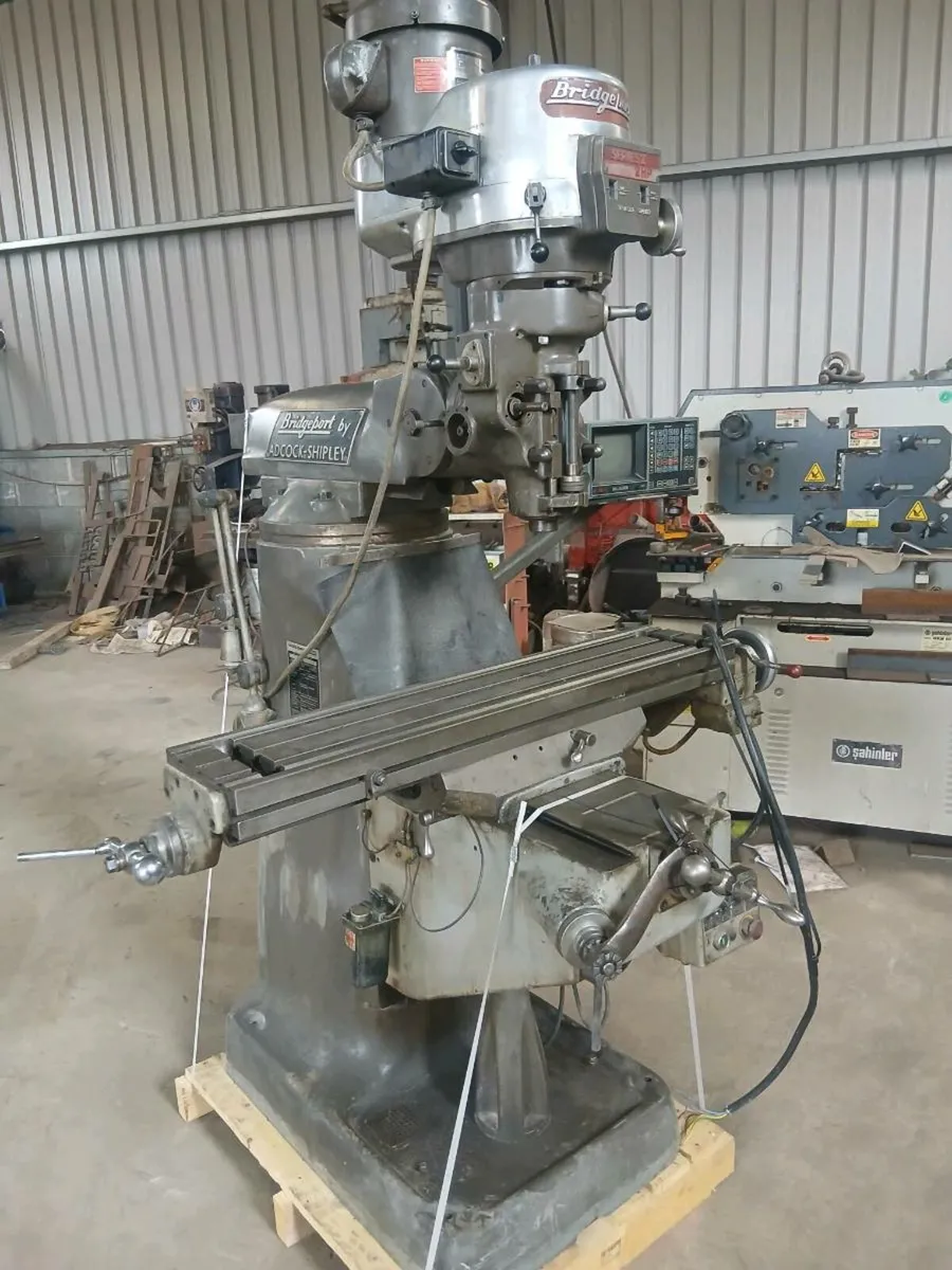 Milling machine - Image 1