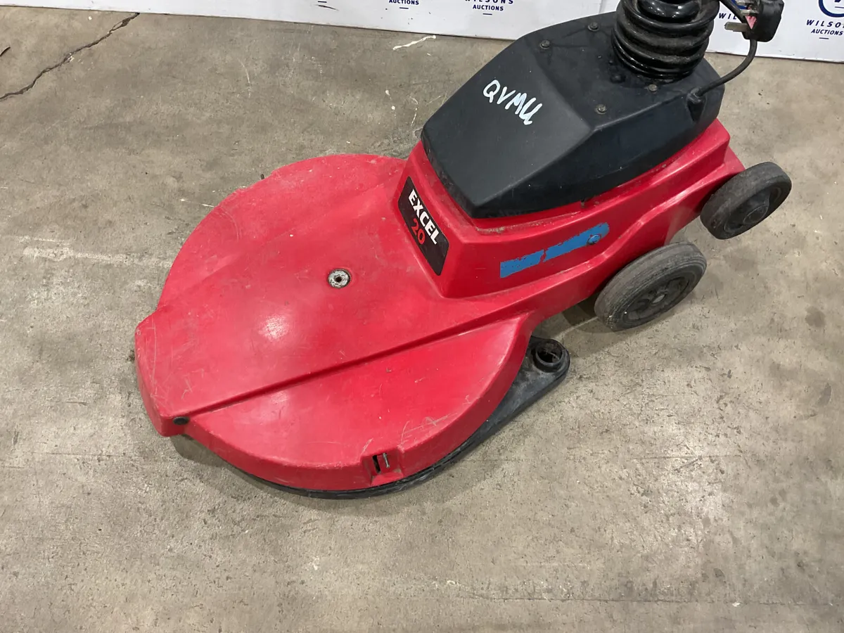 Victor Excel 20 220v Floor Buffer For Auction - Image 2
