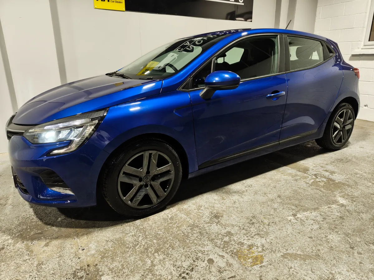 Renault Clio 2022 1.0 SIX SPEED DYNAMIQUE SPEC - Image 1