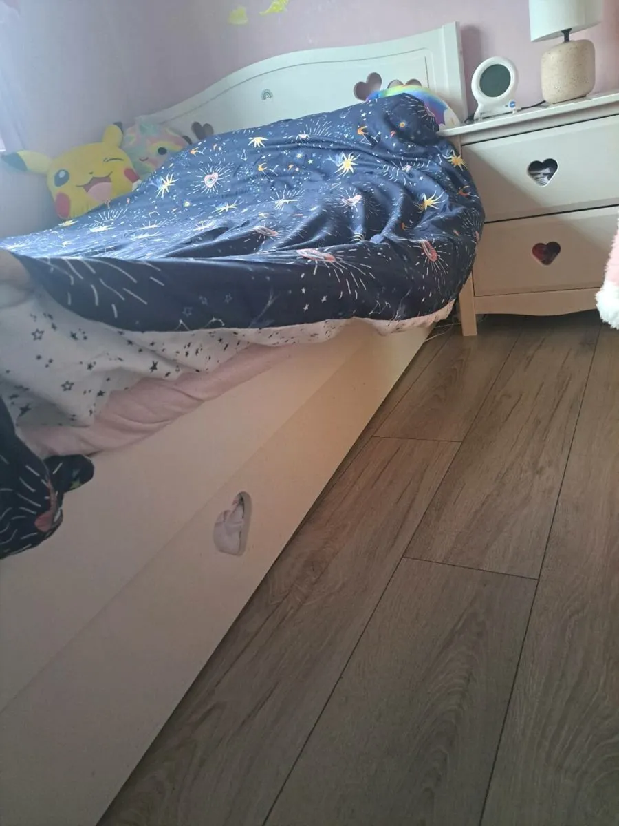 Small Double Bed & Locker - Image 4