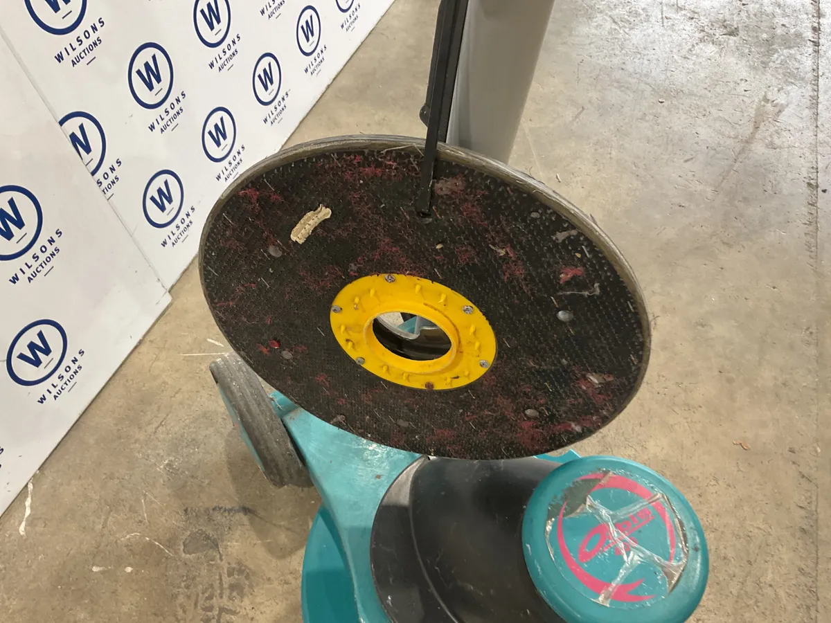 Orbis 400 220v Floor Buffer For Auction - Image 3