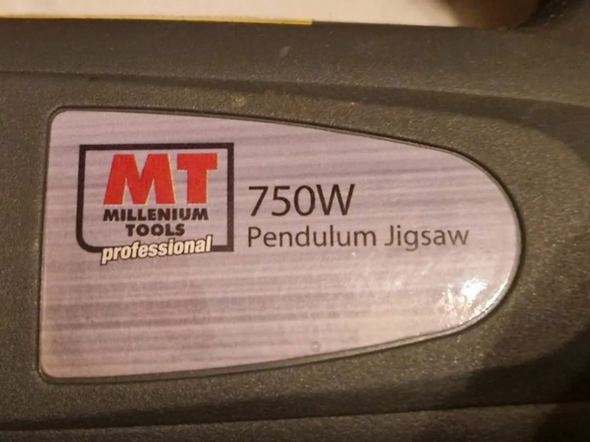 Millenium Tools Proffessional 750W Pendulum Jigsaw - Image 2