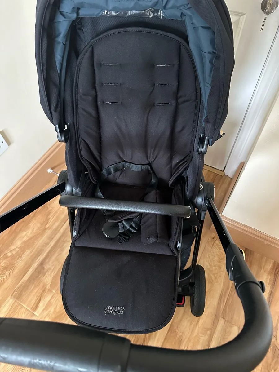 Mamas & Papas Strada Pushchair Black Diamond - Image 4