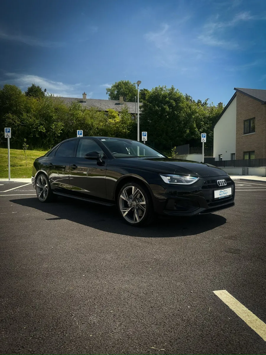Audi A4 2022 - Image 1