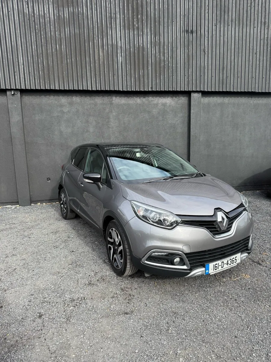 RENAULT CAPTURE SIGNATURE MODEL - Image 2