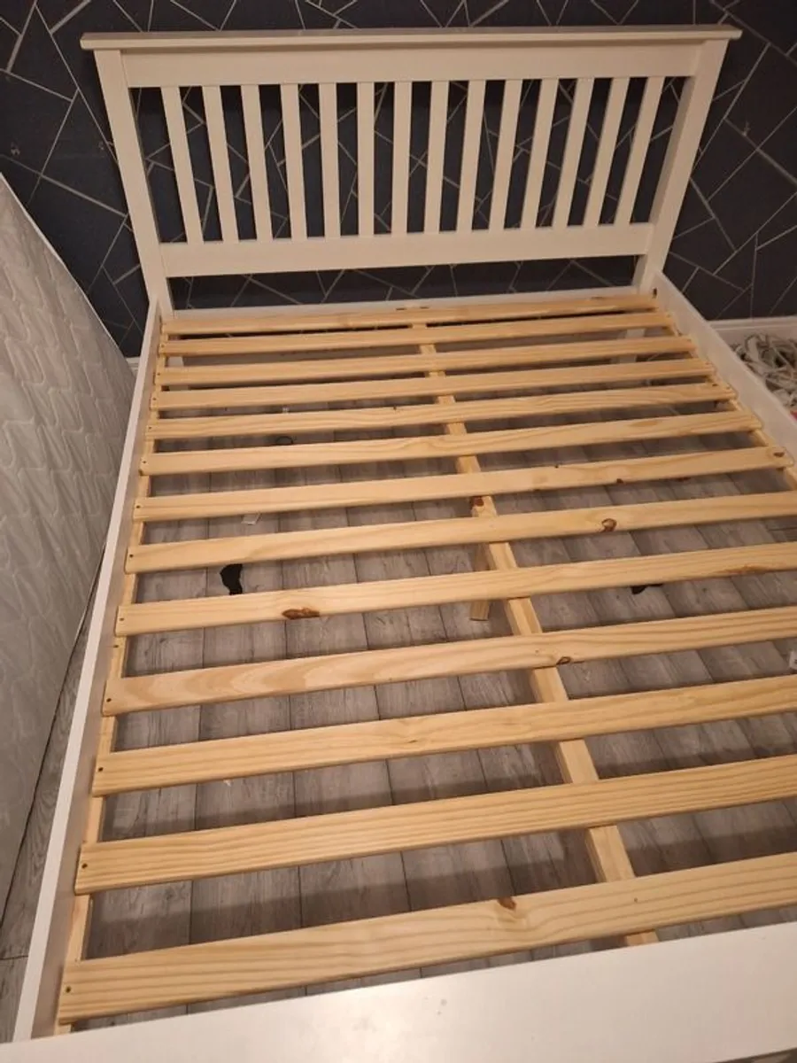 Kingsize bed - Image 2