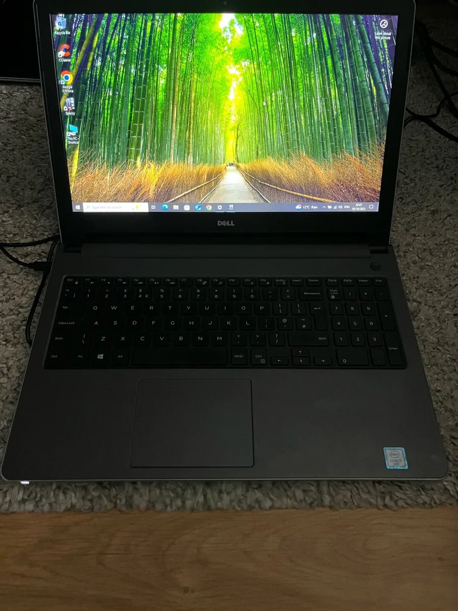 Dell Inspiron 5559 - Image 1