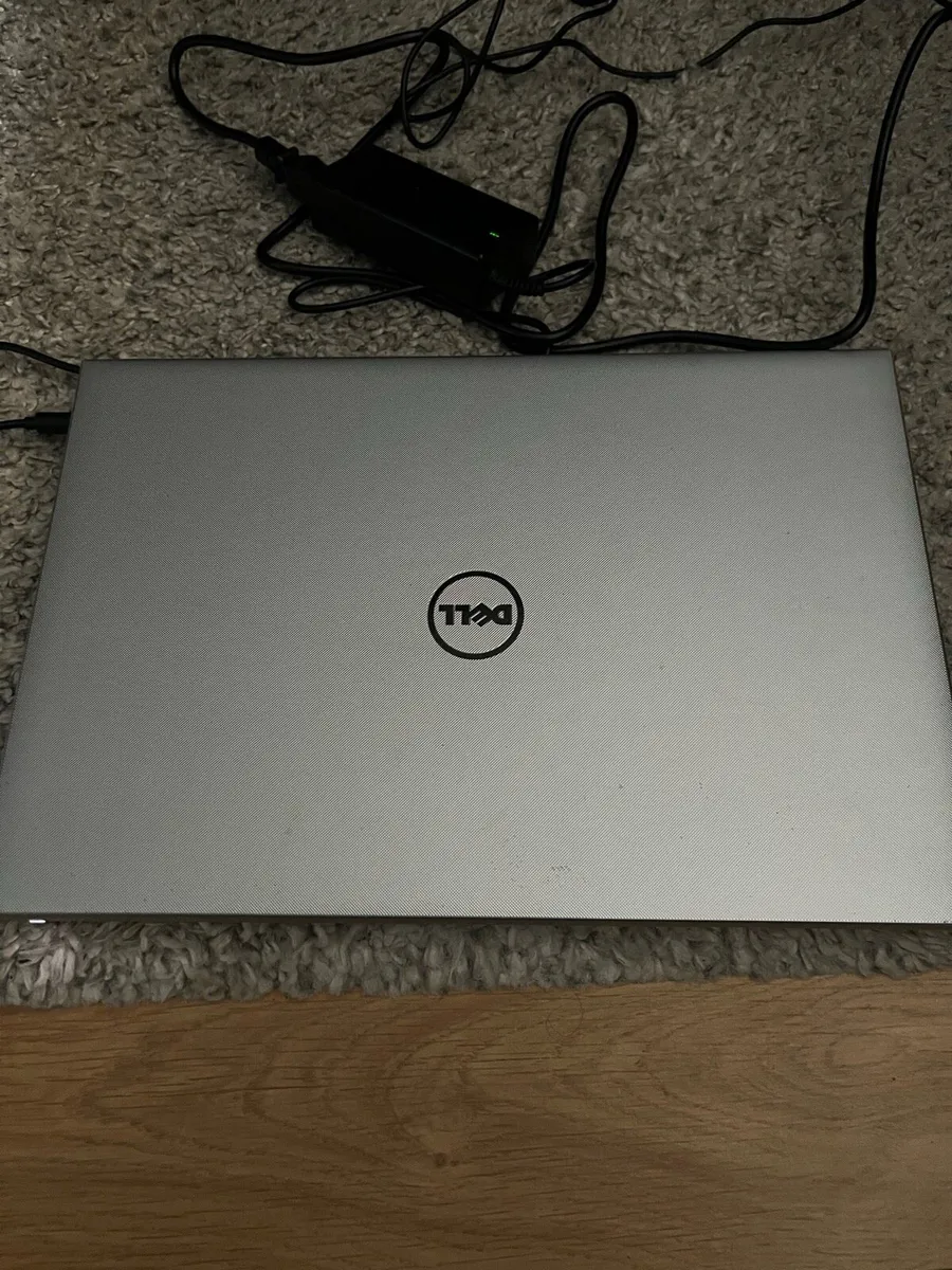 Dell Inspiron 5559 - Image 2
