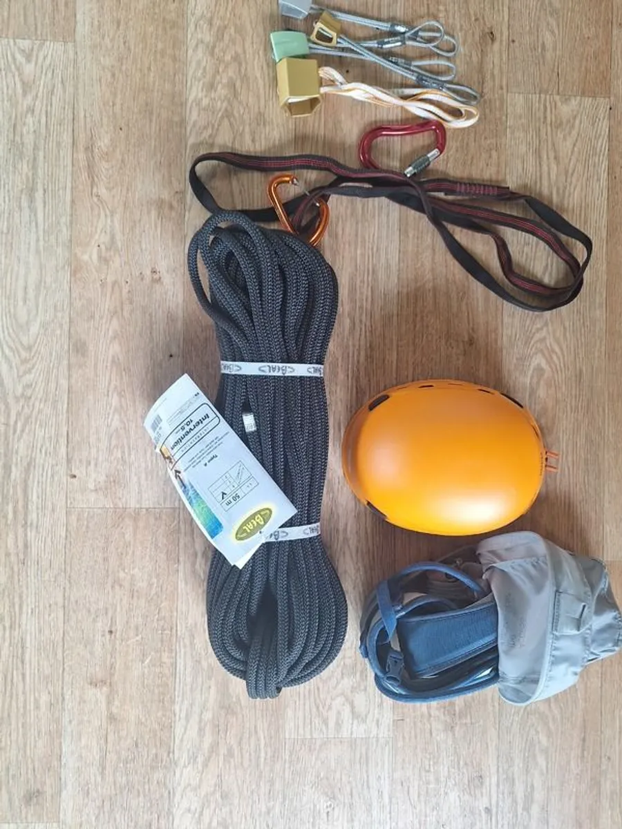 Rock climbing equipment - Image 2