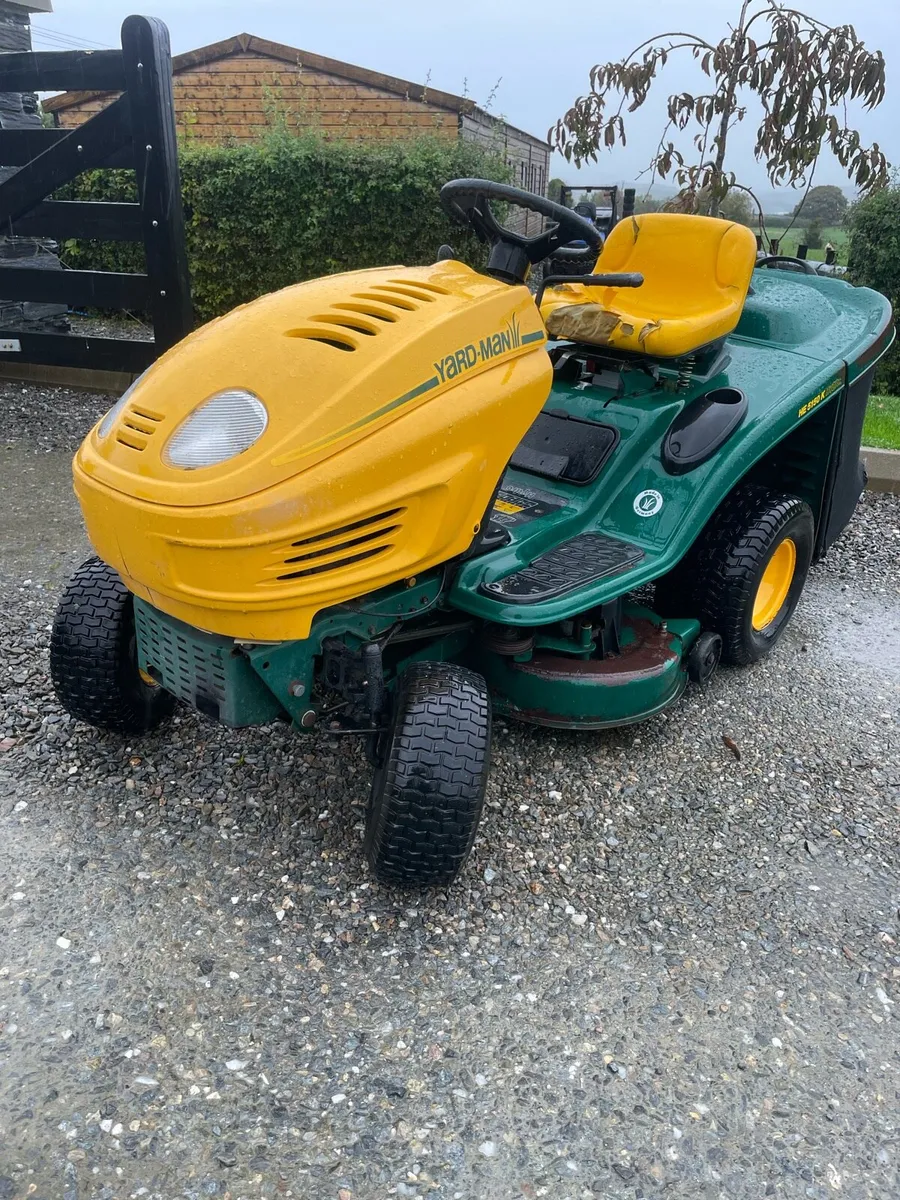 Yard man lawnmower - Image 1