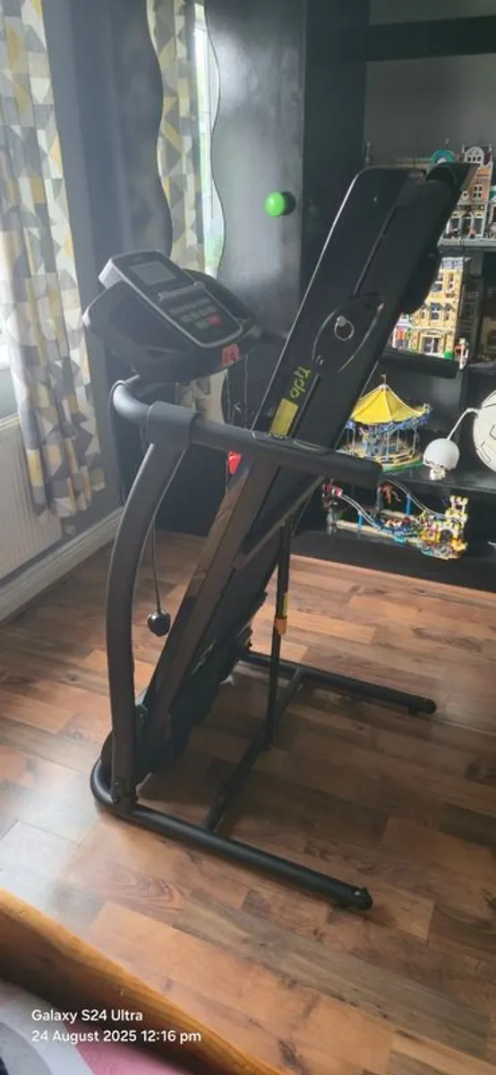 Treadmil - Image 1