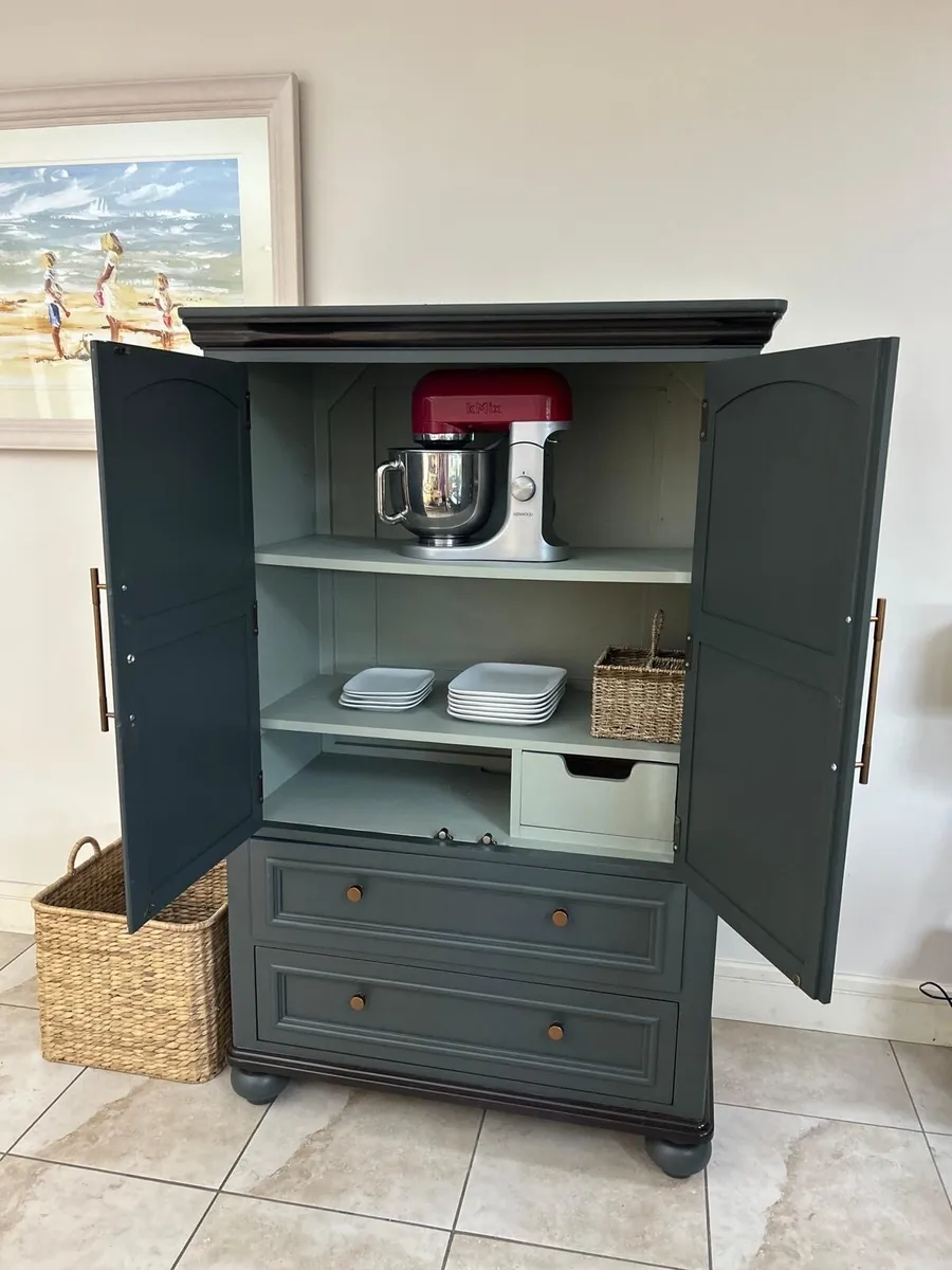 Cabinet / storage / hall press - Image 2