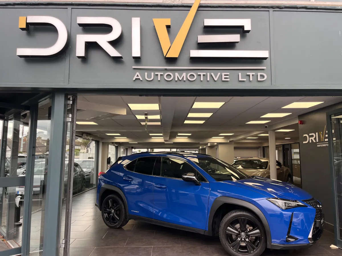Lexus UX 2022 250  DYNAMIC 2.0 HYBRID - Image 3