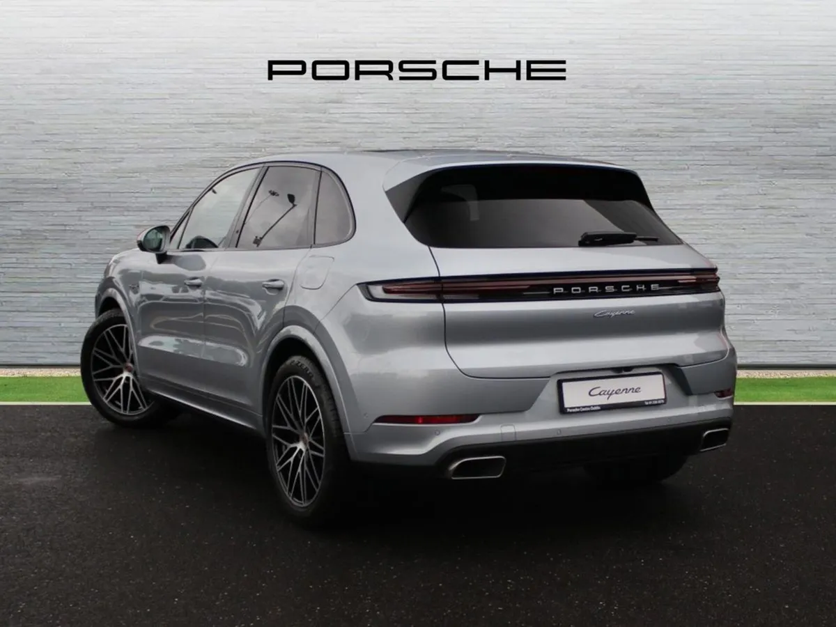 Porsche Cayenne 3.0 E-hybrid Phev Auto - Image 3