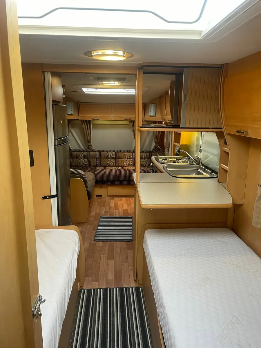 2012 Eldiss 4/5 berth with remote mover & Awning - Image 4