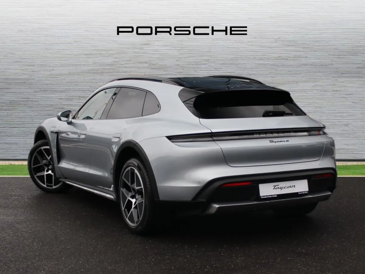 Porsche Taycan 4 Cross Turismo - Image 3