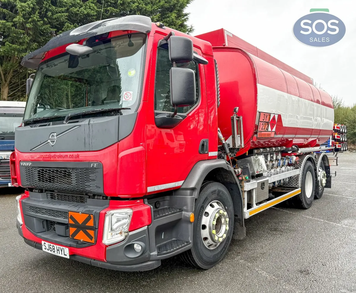 2018 Volvo FE Rigid Tanker - Image 1