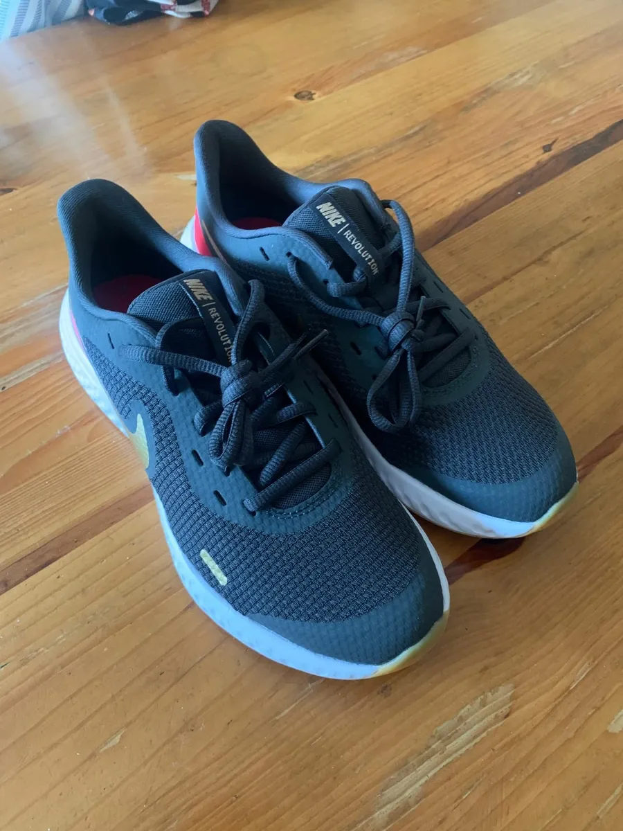 Nike Revolution 5 Ladies Running Shoes - Image 2