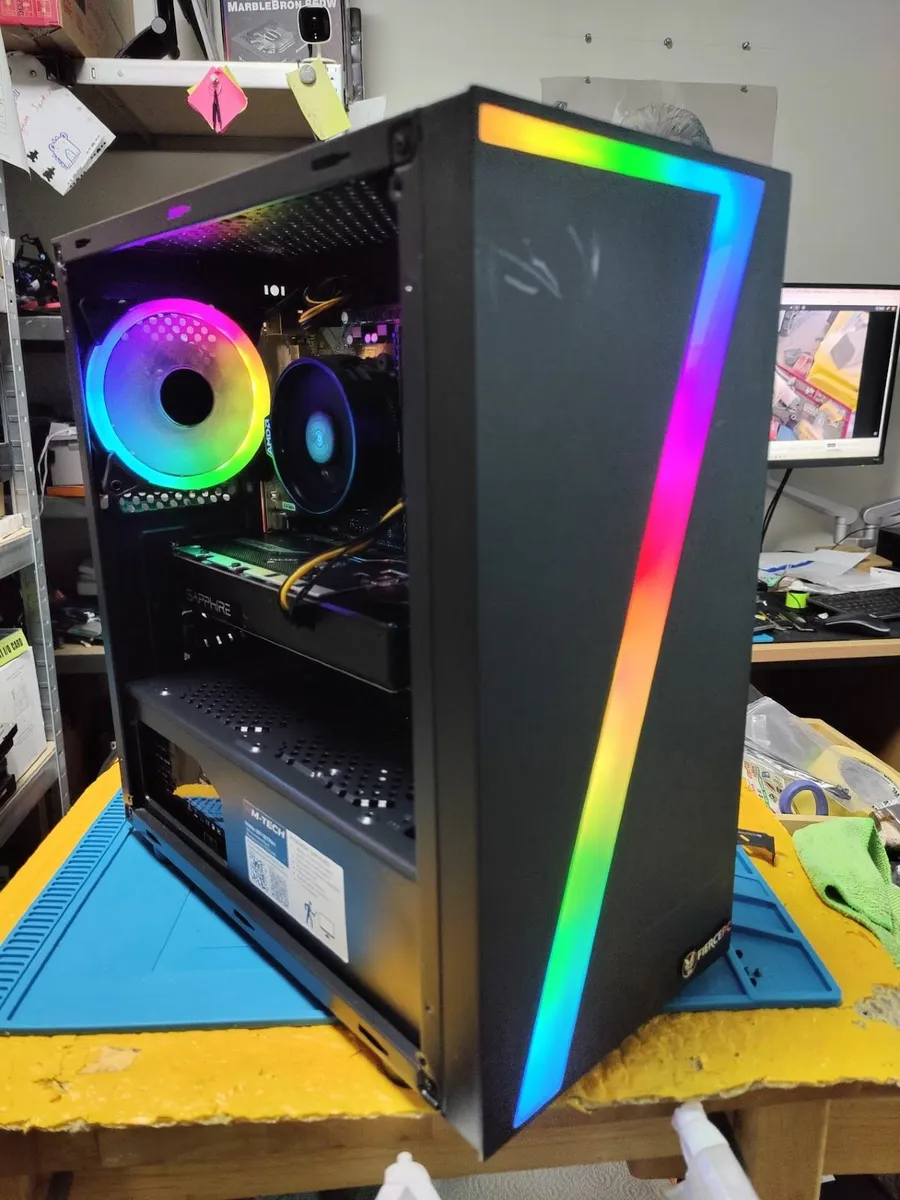 Custom Built Gaming PC Ryzen/16GB/SSD+HDD/Radeon/W - Image 1