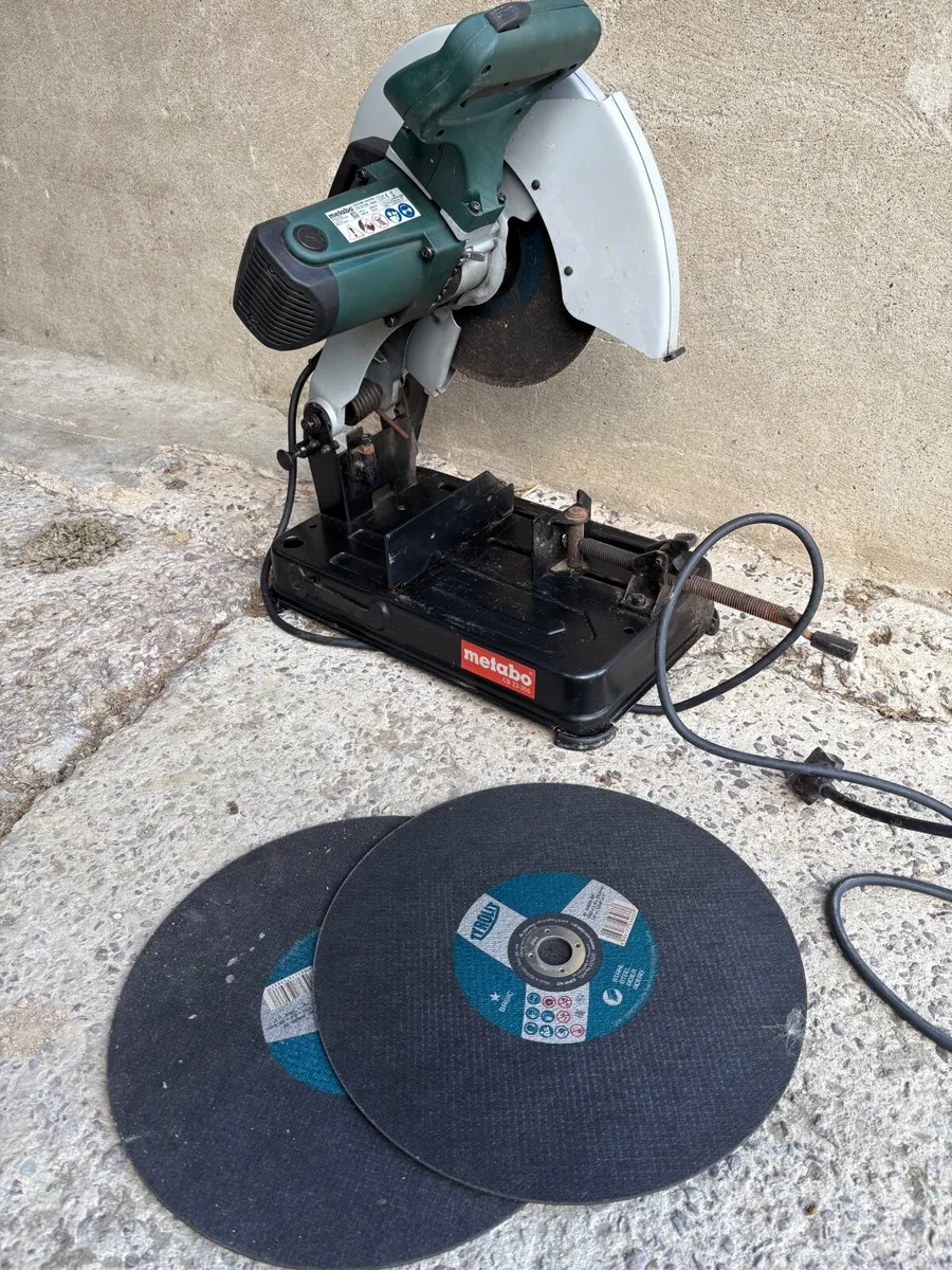 Chop saw - Image 1