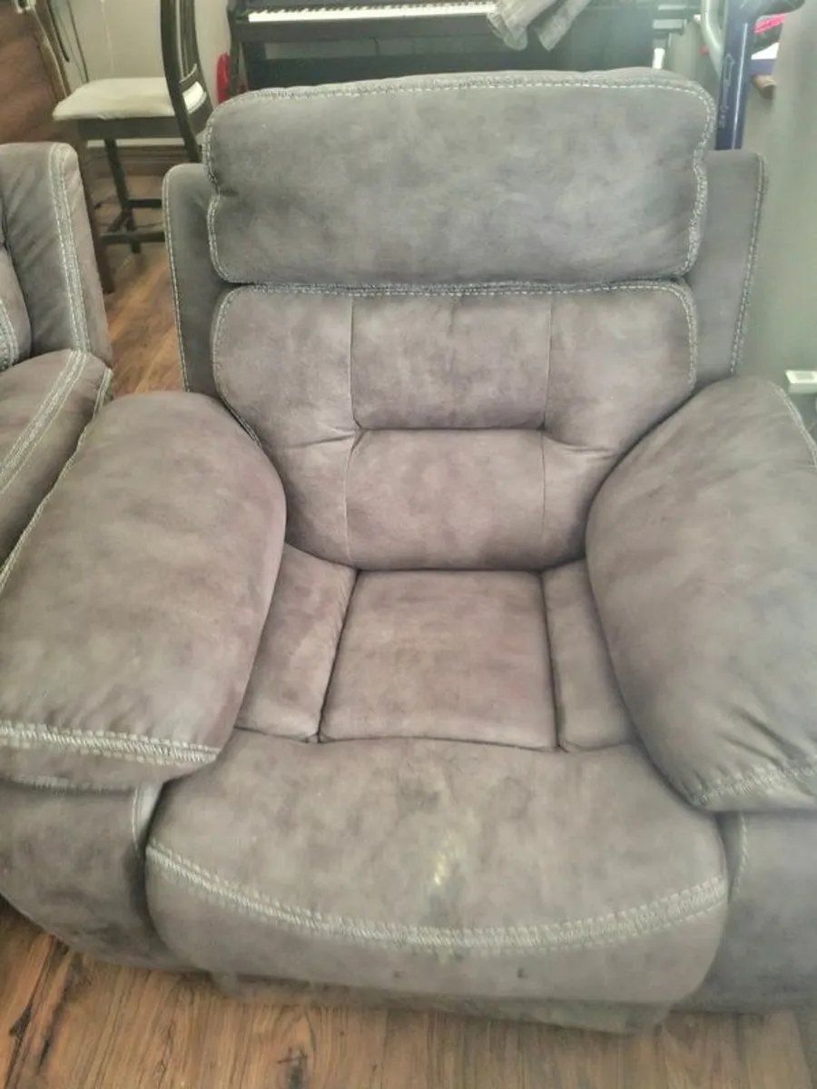 Recliner Armchairs - Image 1