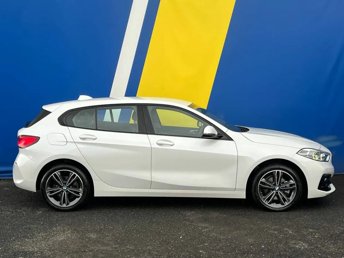 BMW 1-Series 116d SPORT 1.4 AUTO // APPLE CARPLAY/ - Image 2
