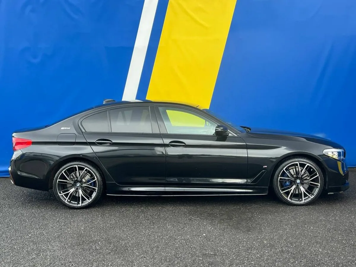BMW 5-Series 530e M-SPORT COMPETITION 2.0 HYBRID / - Image 2