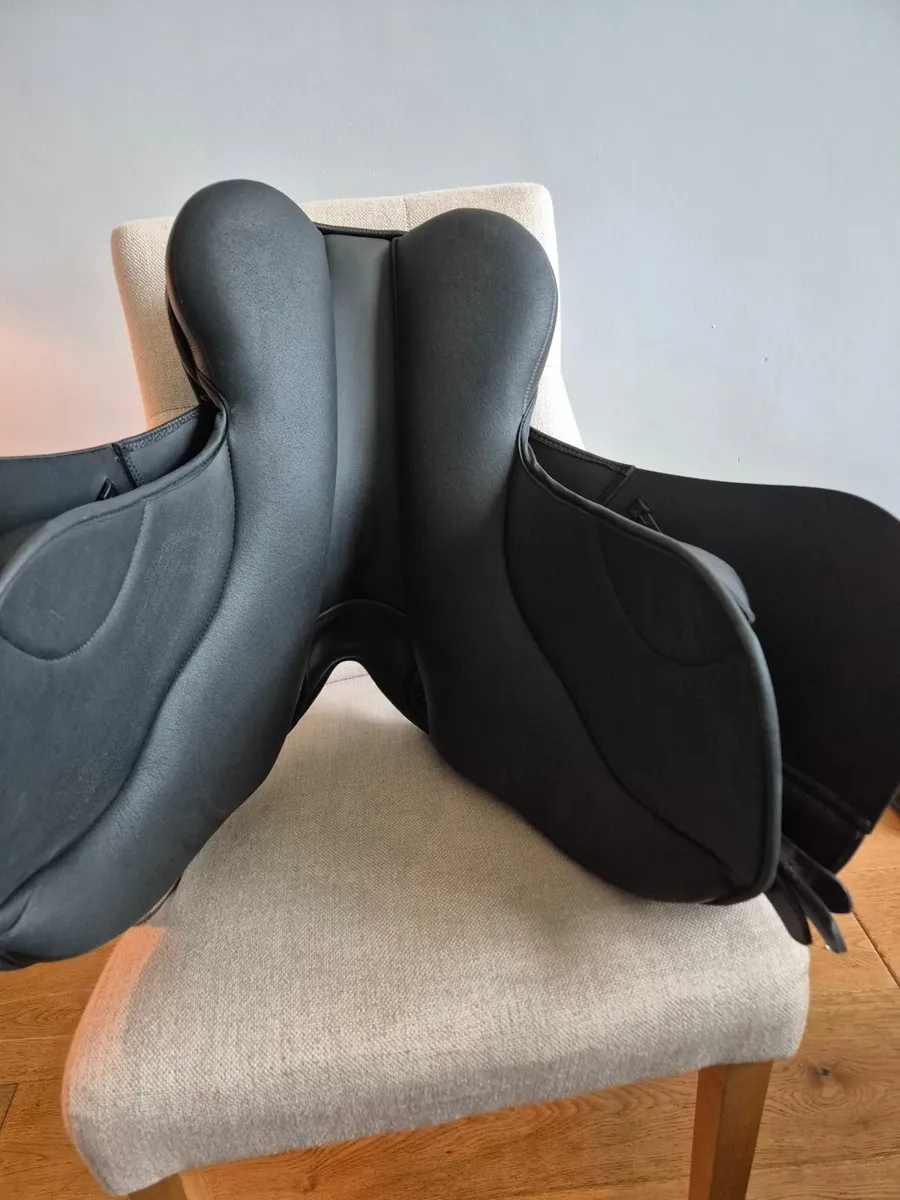 Horse saddle