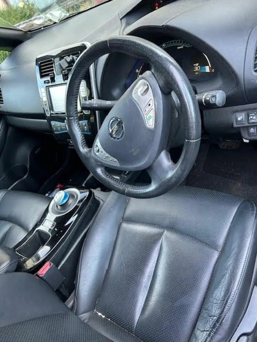 Nissan Leaf 2015 - Image 1