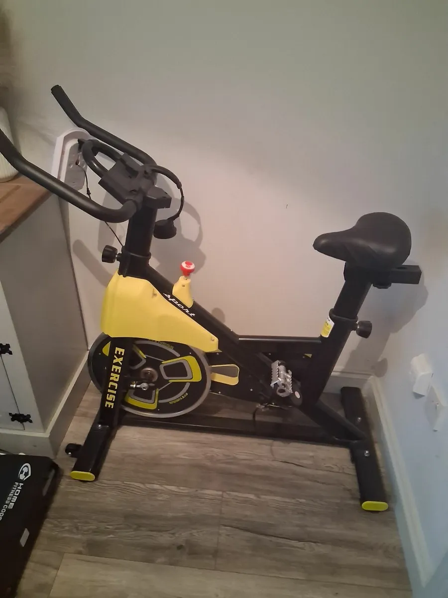 Exercise bike - Image 2