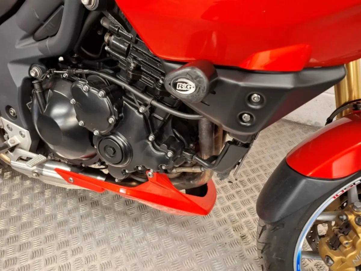 Triumph Tiger 1050 2012 - Image 4