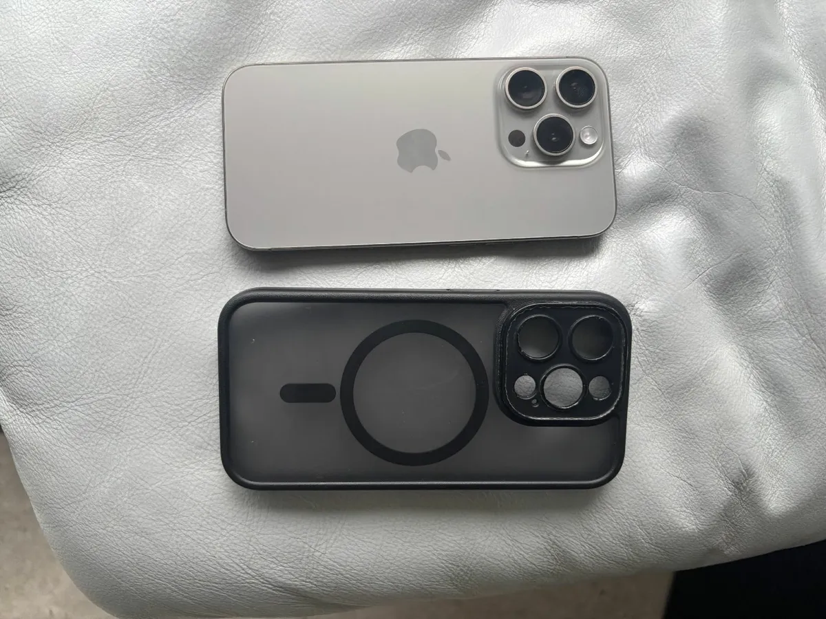 Apple iPhone 15 Pro For Parts or Repair - Image 1