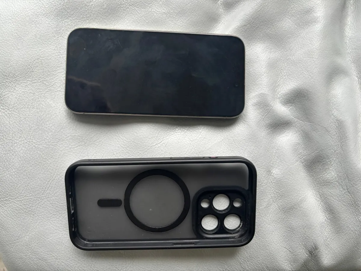 Apple iPhone 15 Pro For Parts or Repair - Image 2
