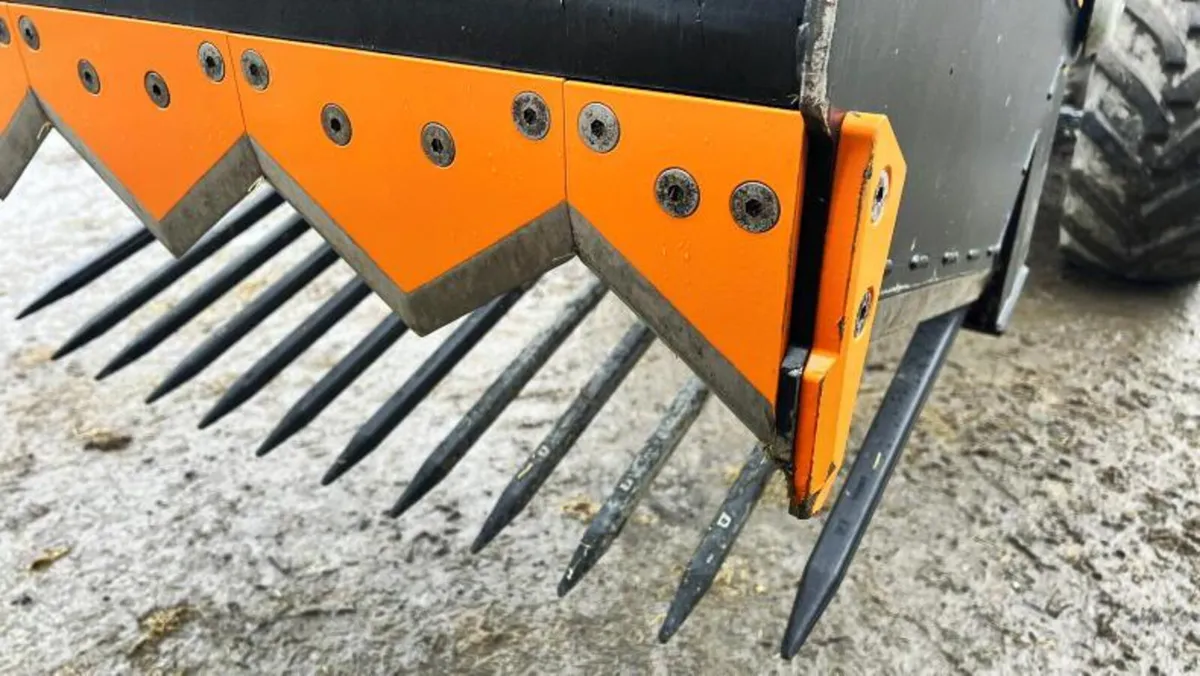 Silage grab parts - Image 2