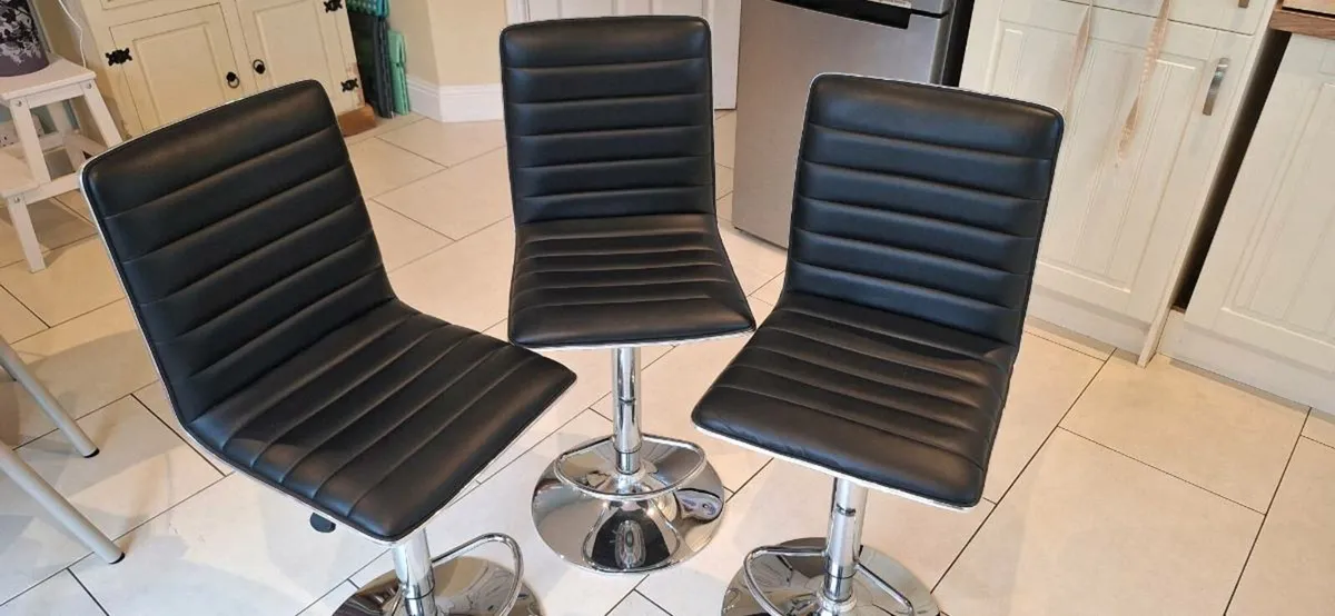 Kitchen Bar Stools - Image 1