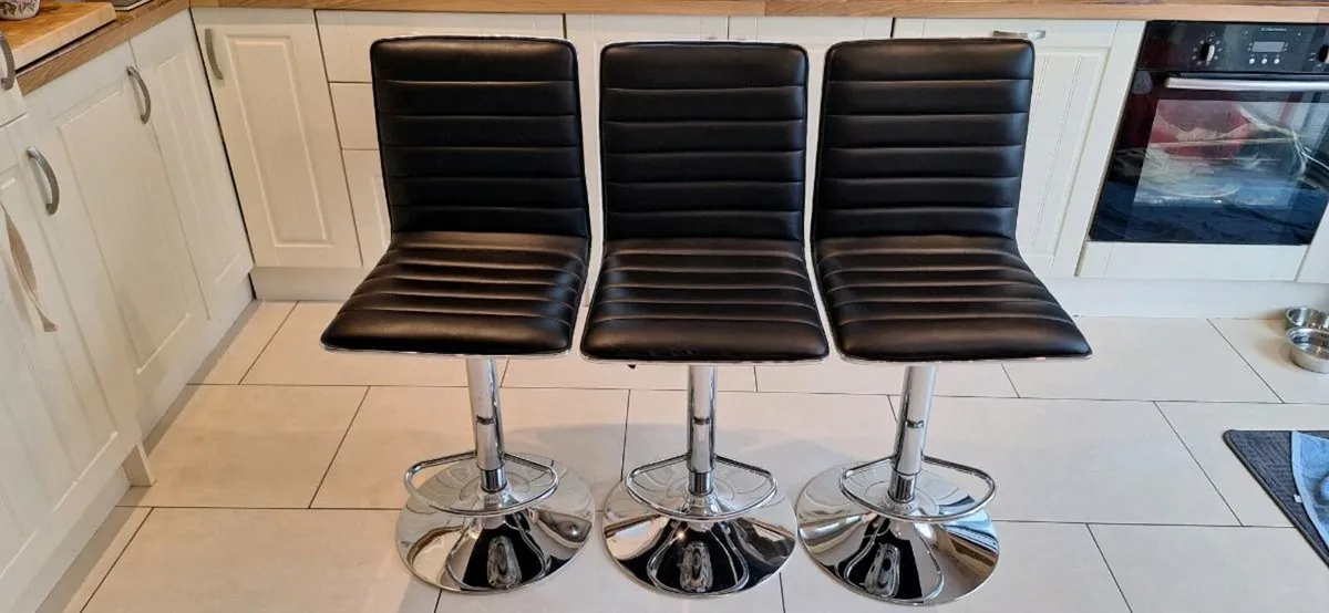 Kitchen Bar Stools - Image 2