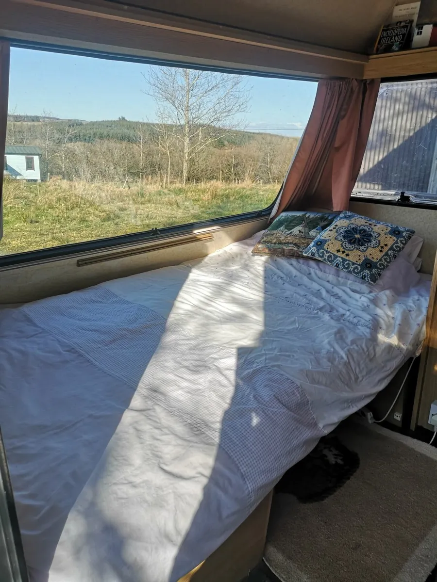 4 berth caravan - Image 3